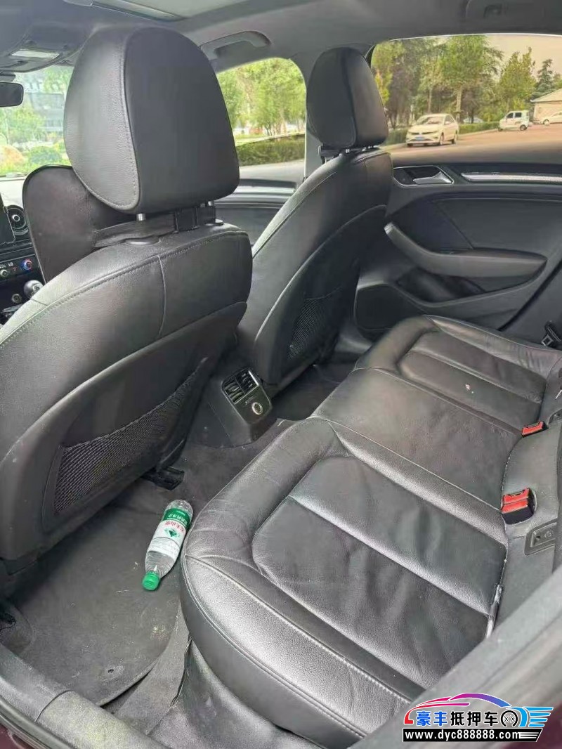 19年奥迪A3轿车抵押车出售