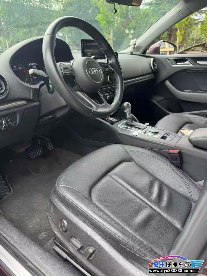 19年奥迪A3轿车抵押车出售