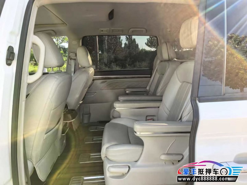 18年传祺M8轿车抵押车出售