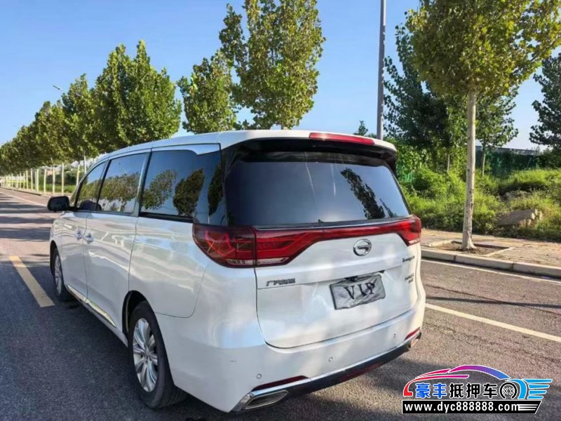 18年传祺M8轿车抵押车出售