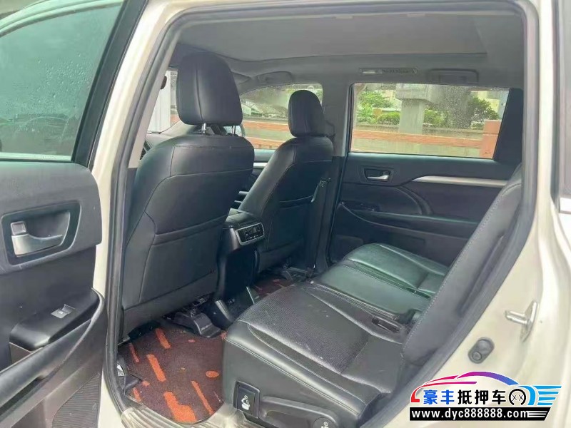 21年丰田汉兰达轿车抵押车出售