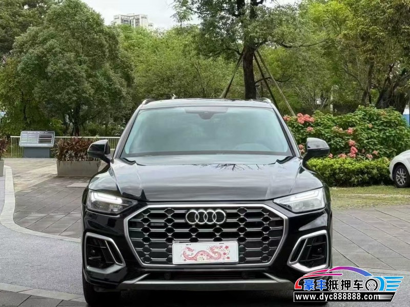 23年奥迪Q5轿车抵押车出售
