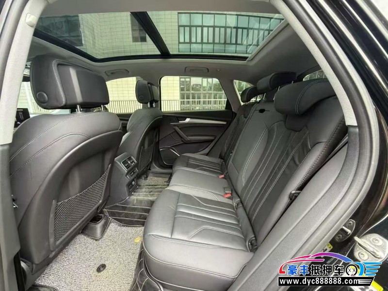 23年奥迪Q5轿车抵押车出售