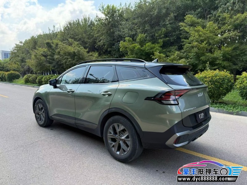 22年起亚狮铂拓界轿车抵押车出售