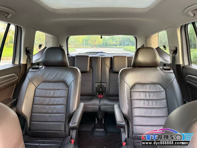 17年大众途昂轿车抵押车出售