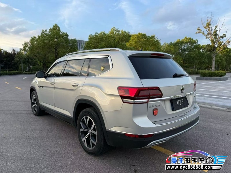 17年大众途昂轿车抵押车出售