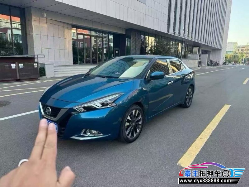16年日产蓝鸟轿车抵押车出售