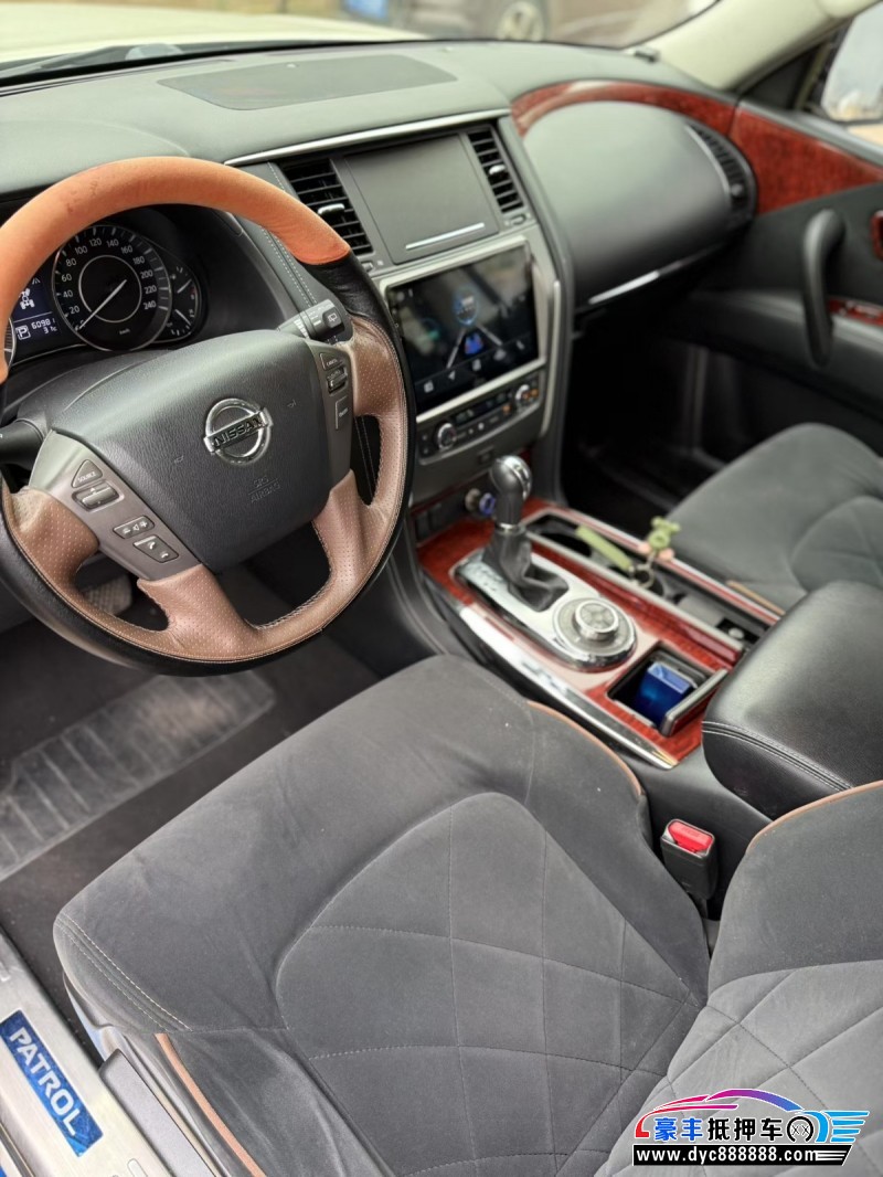 19年日产途乐轿车抵押车出售