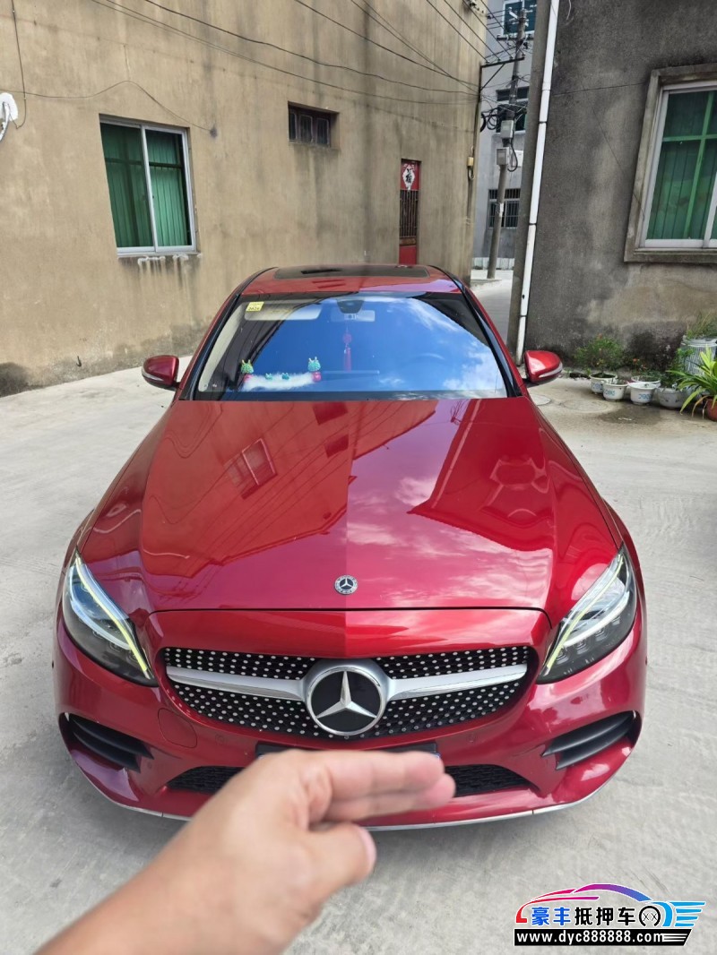 18年奔驰C轿车抵押车出售