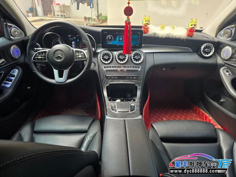 18年奔驰C轿车抵押车出售