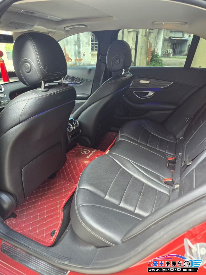 18年奔驰C轿车抵押车出售