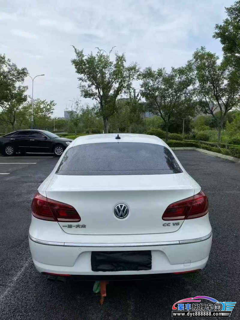 15年大众CC轿车抵押车出售