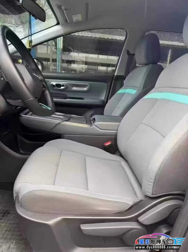 24年埃安Y70轿车抵押车出售