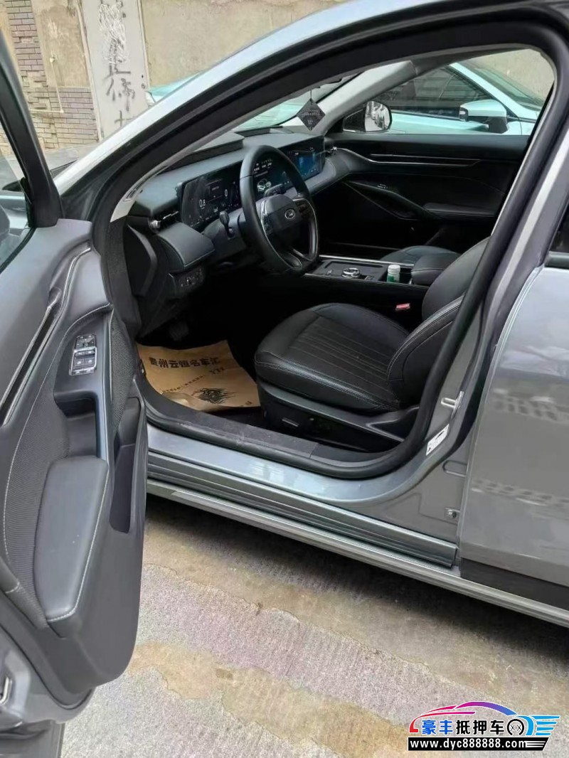 25年福特蒙迪欧轿车抵押车出售