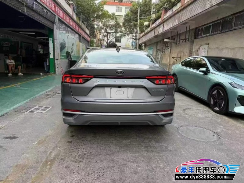 25年福特蒙迪欧轿车抵押车出售