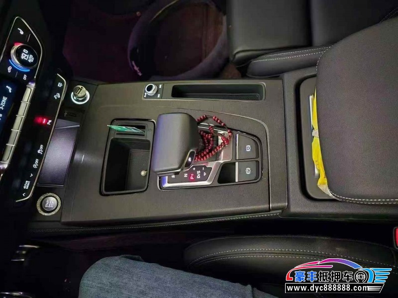 24年奥迪Q5轿车抵押车出售