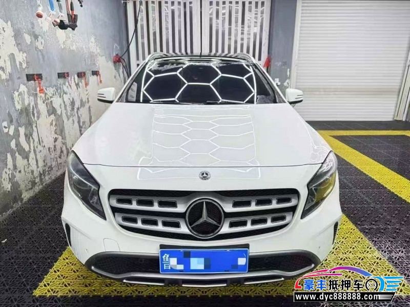 19年奔驰GLA轿车抵押车出售