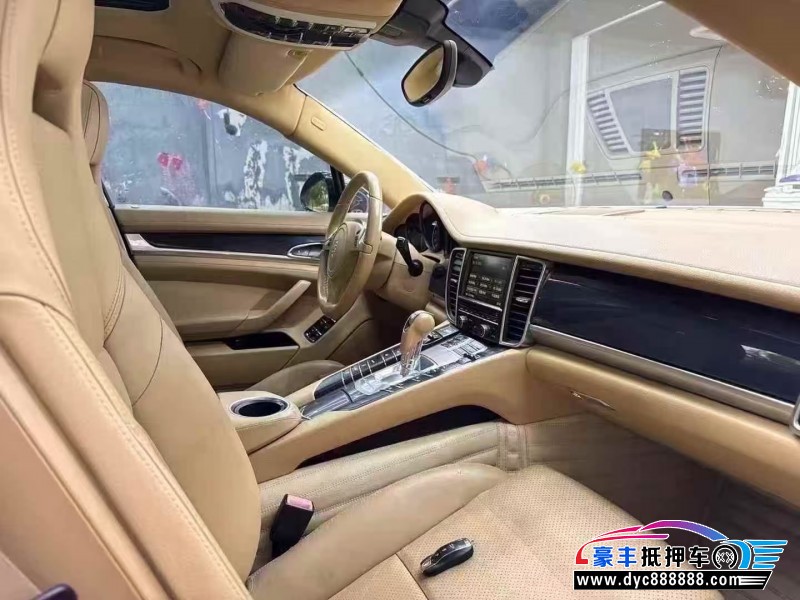 13年保时捷帕纳梅拉轿车抵押车出售