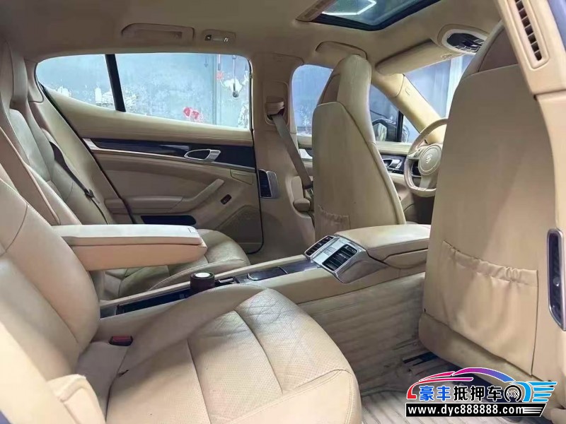 13年保时捷帕纳梅拉轿车抵押车出售