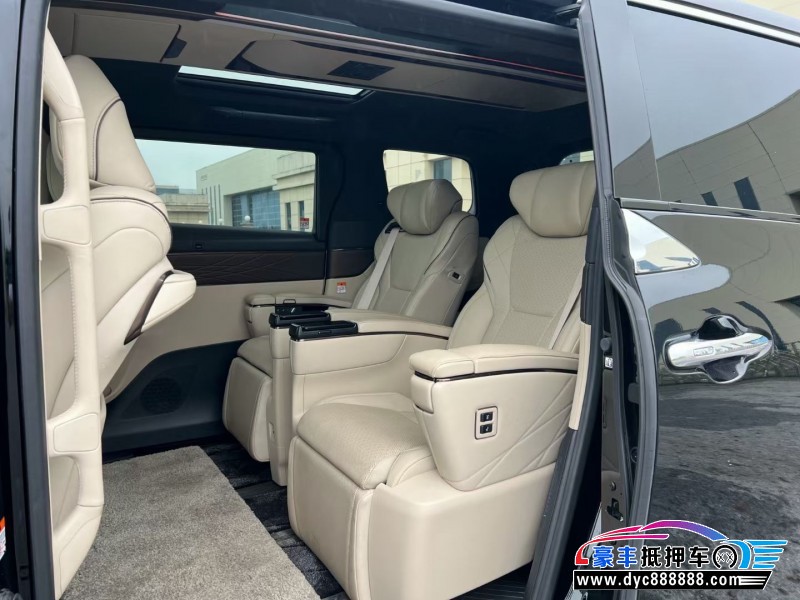 24年丰田威尔法轿车抵押车出售