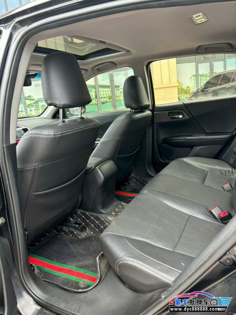 15年本田雅阁轿车抵押车出售