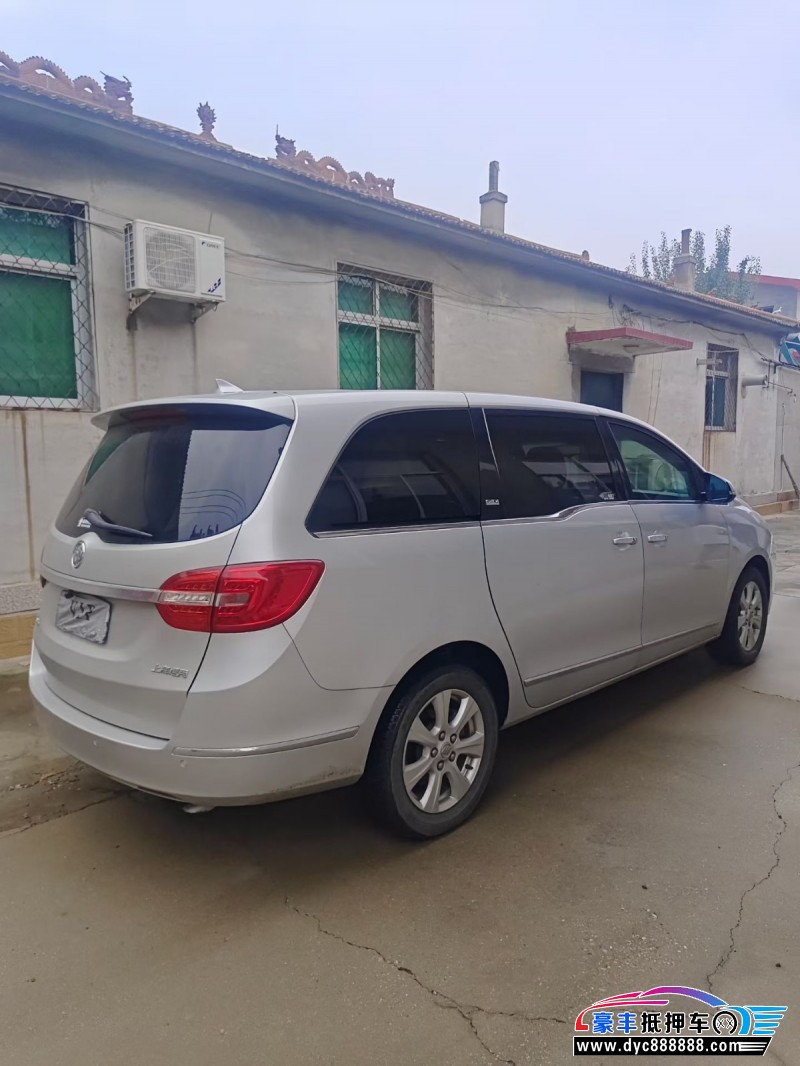 15年别克GL8轿车抵押车出售