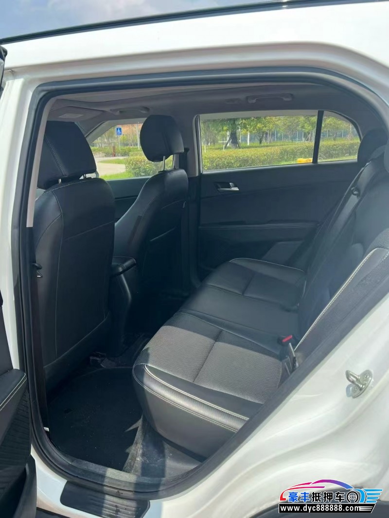 18年现代ix25轿车抵押车出售