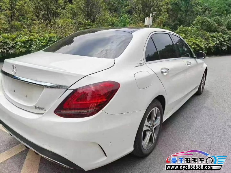 20年奔驰C轿车抵押车出售