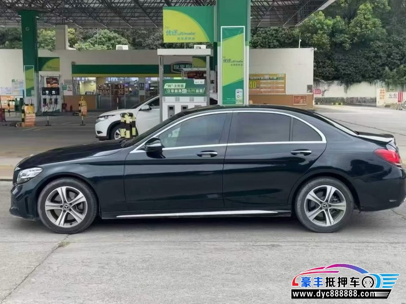 19年奔驰C轿车抵押车出售