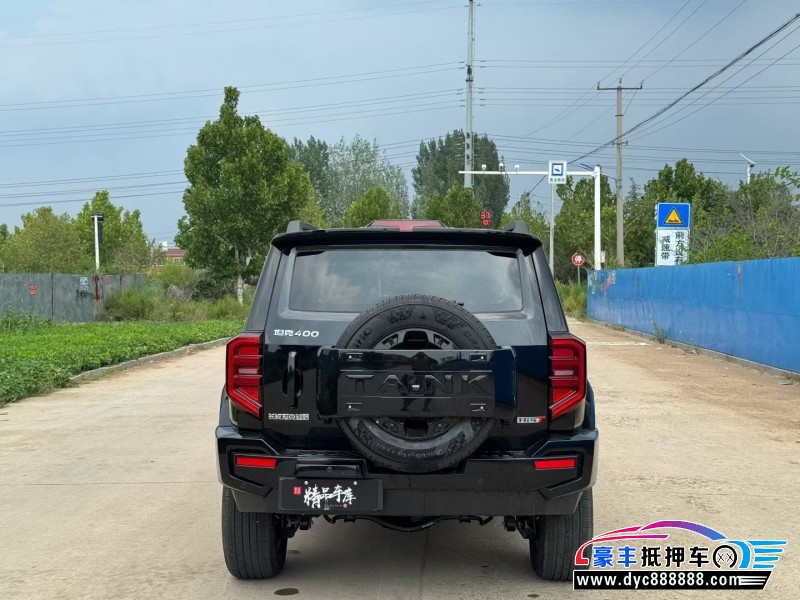 25年WEY坦克400轿车抵押车出售