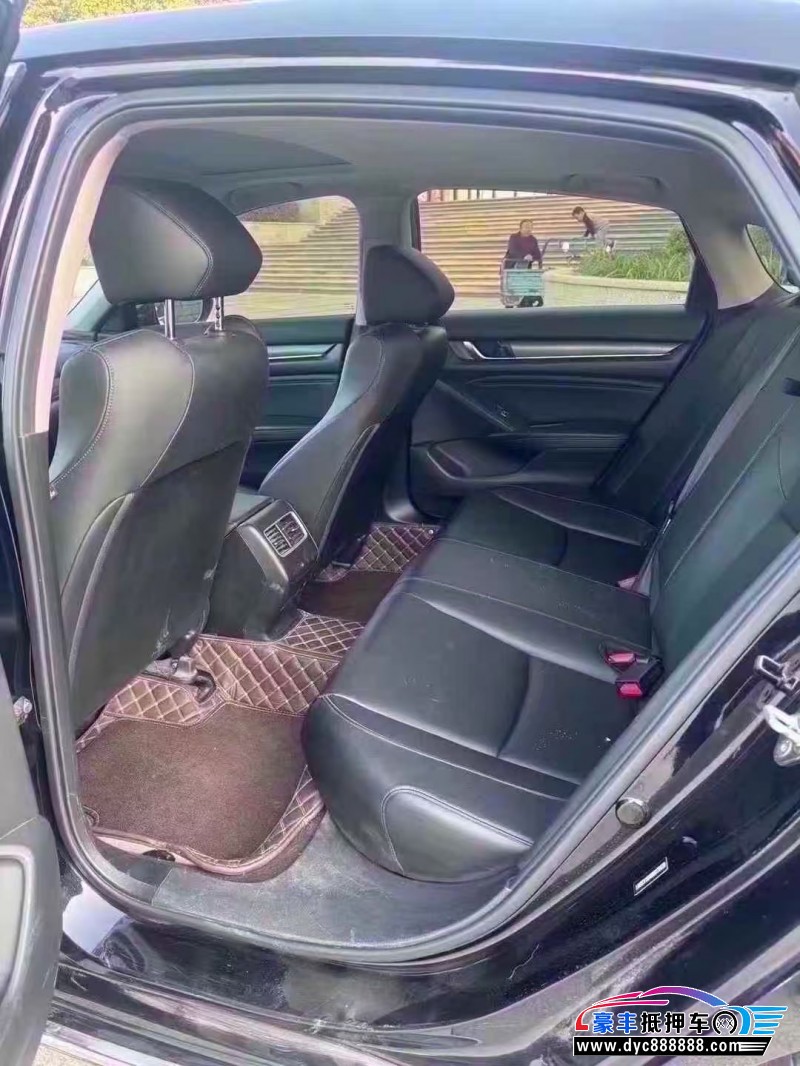 21年本田雅阁轿车抵押车出售