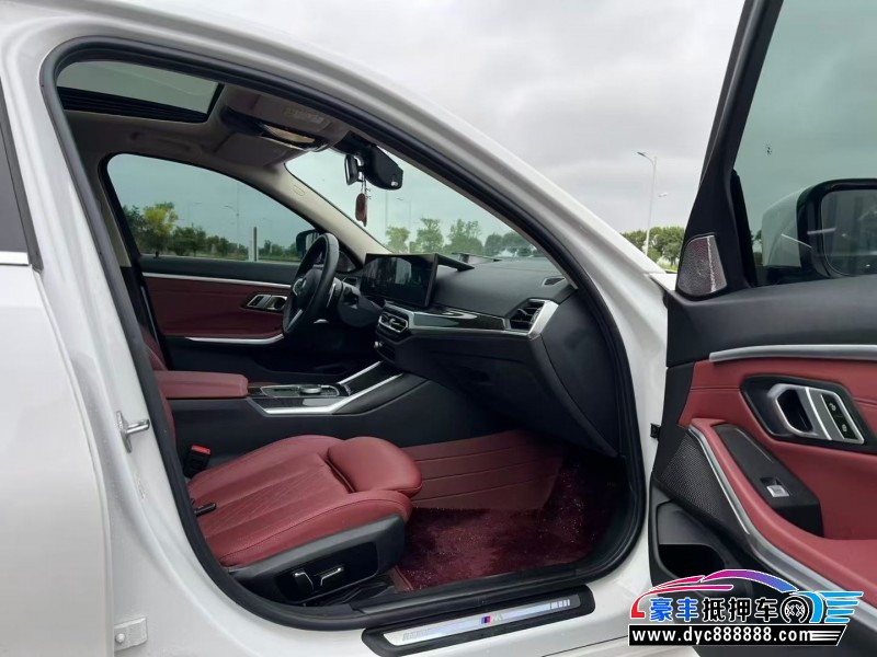 23年宝马3系轿车抵押车出售