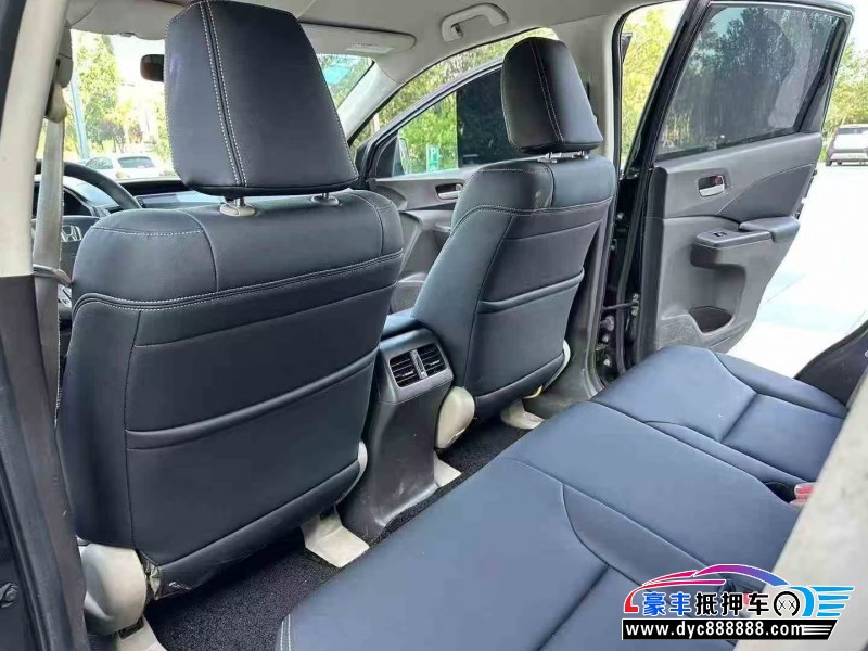 14年本田CR-V轿车抵押车出售