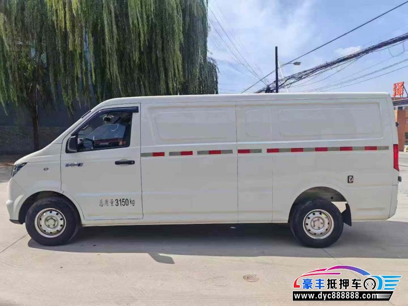 23年东风御风轿车抵押车出售