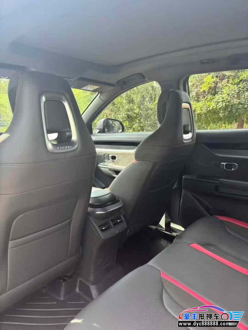 23年捷途大圣轿车抵押车出售