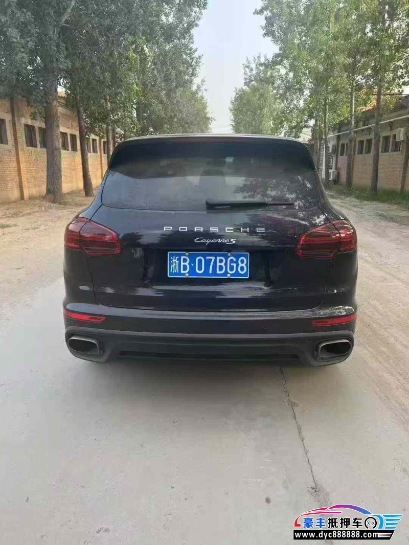 18年保时捷卡宴轿车抵押车出售