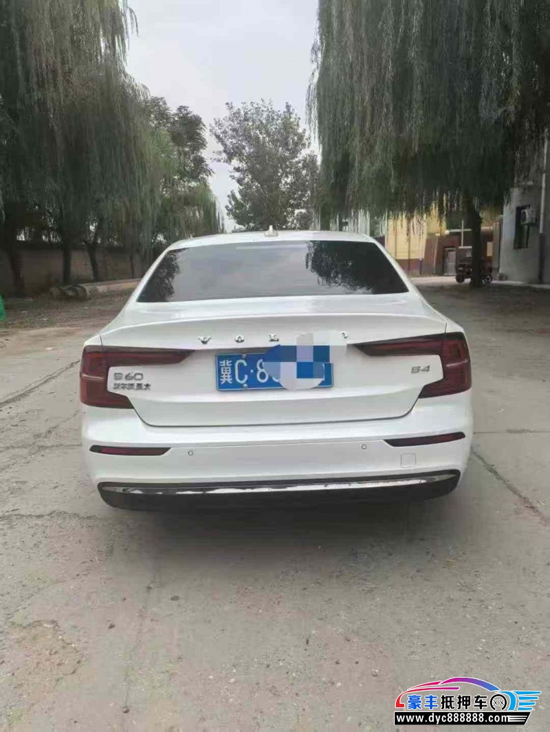 25年沃尔沃S60轿车抵押车出售