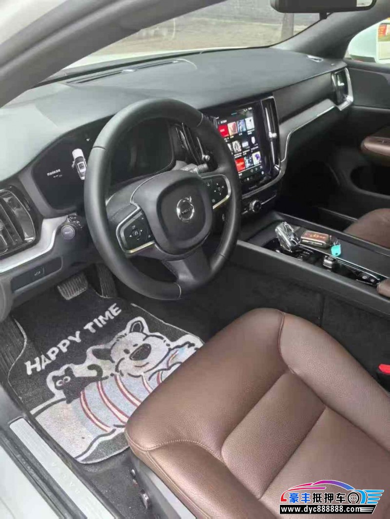 25年沃尔沃S60轿车抵押车出售