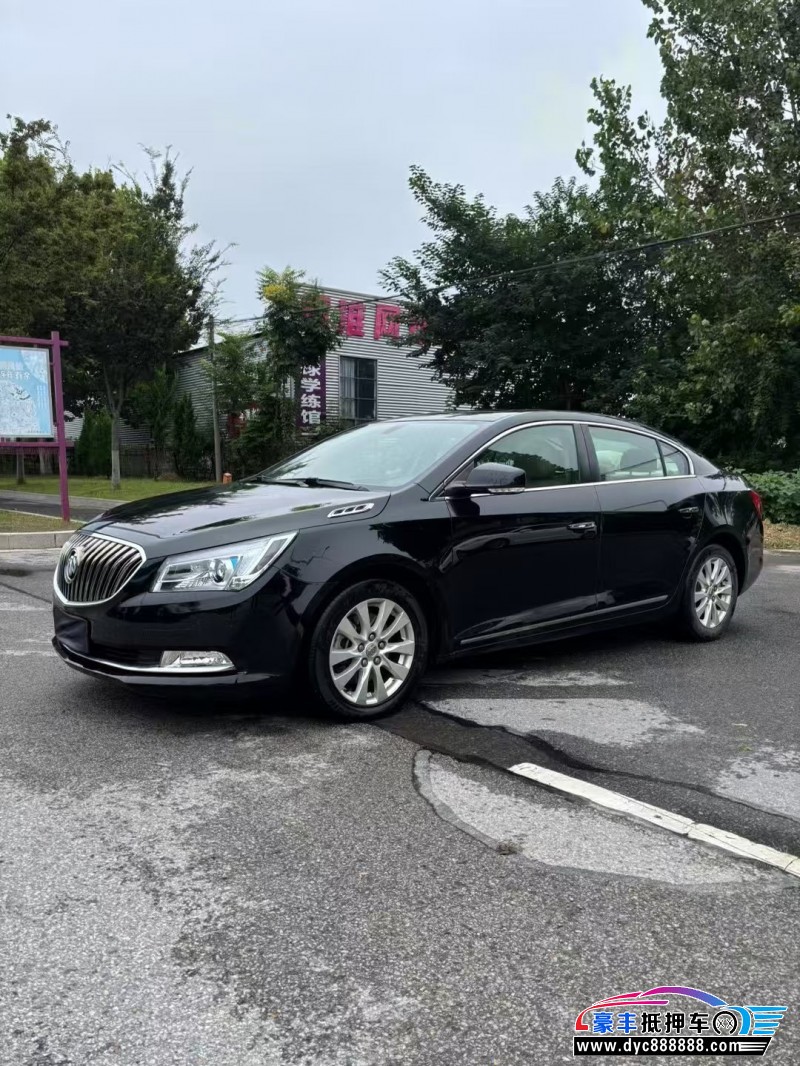 15年别克君越轿车抵押车出售