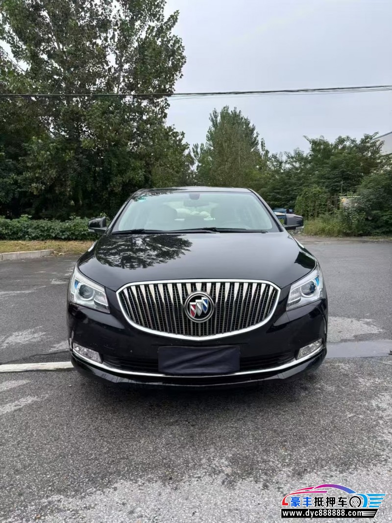 15年别克君越轿车抵押车出售