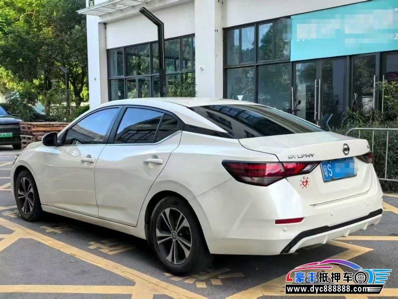 21年日产轩逸轿车抵押车出售