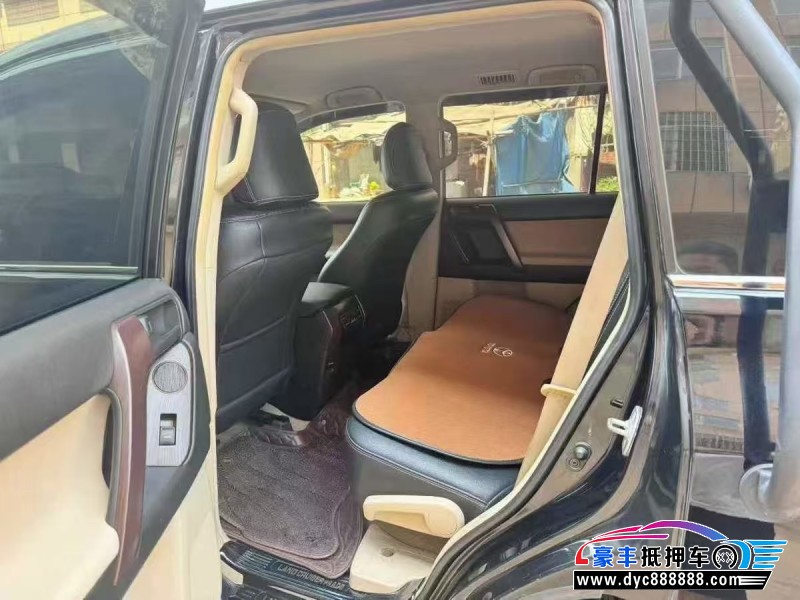 12年丰田普拉多（霸道）轿车抵押车出售