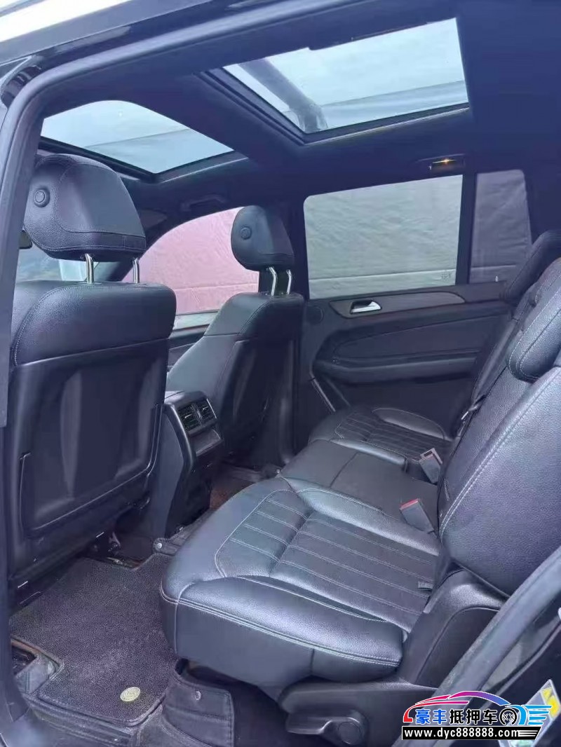 16年奔驰GLS轿车抵押车出售