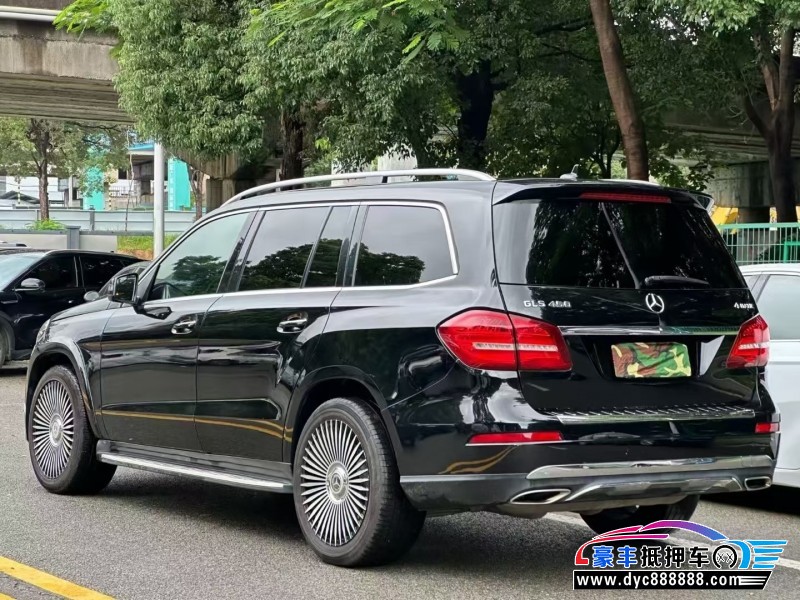 17年奔驰GLS轿车抵押车出售