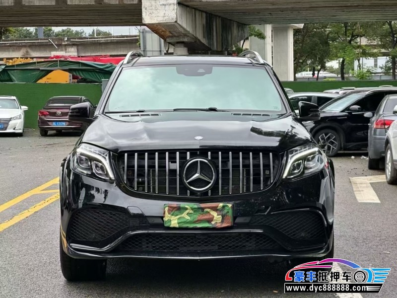 17年奔驰GLS轿车抵押车出售