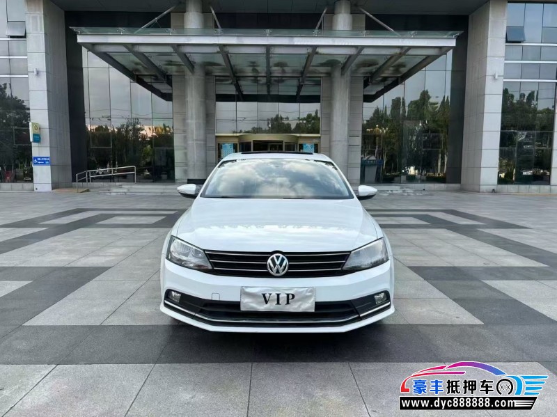 16年大众速腾轿车抵押车出售