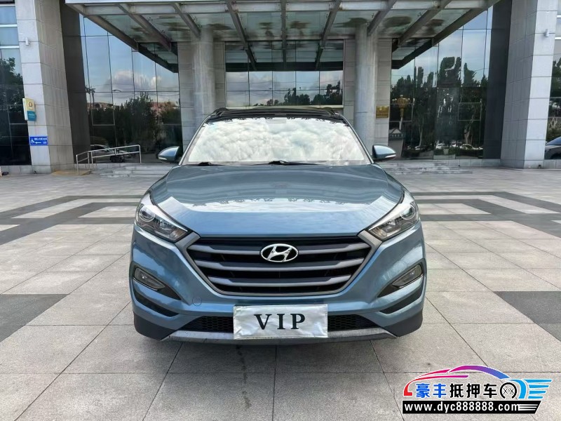 17年现代途胜轿车抵押车出售