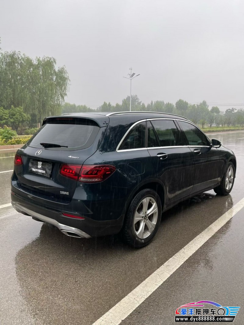 19年奔驰GLC轿车抵押车出售