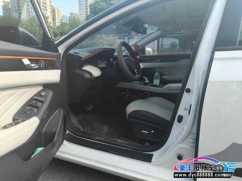 22年东风风神奕炫轿车抵押车出售