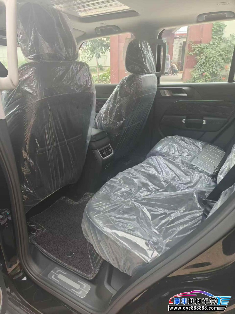 25年WEY坦克300轿车抵押车出售